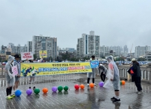 [경북교육청]포항 마라톤 현장에서 적극행정 실천 캠페인 전개