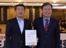 [������]��� �����ĺ�, �����л� �������� ��å ���� �޾�